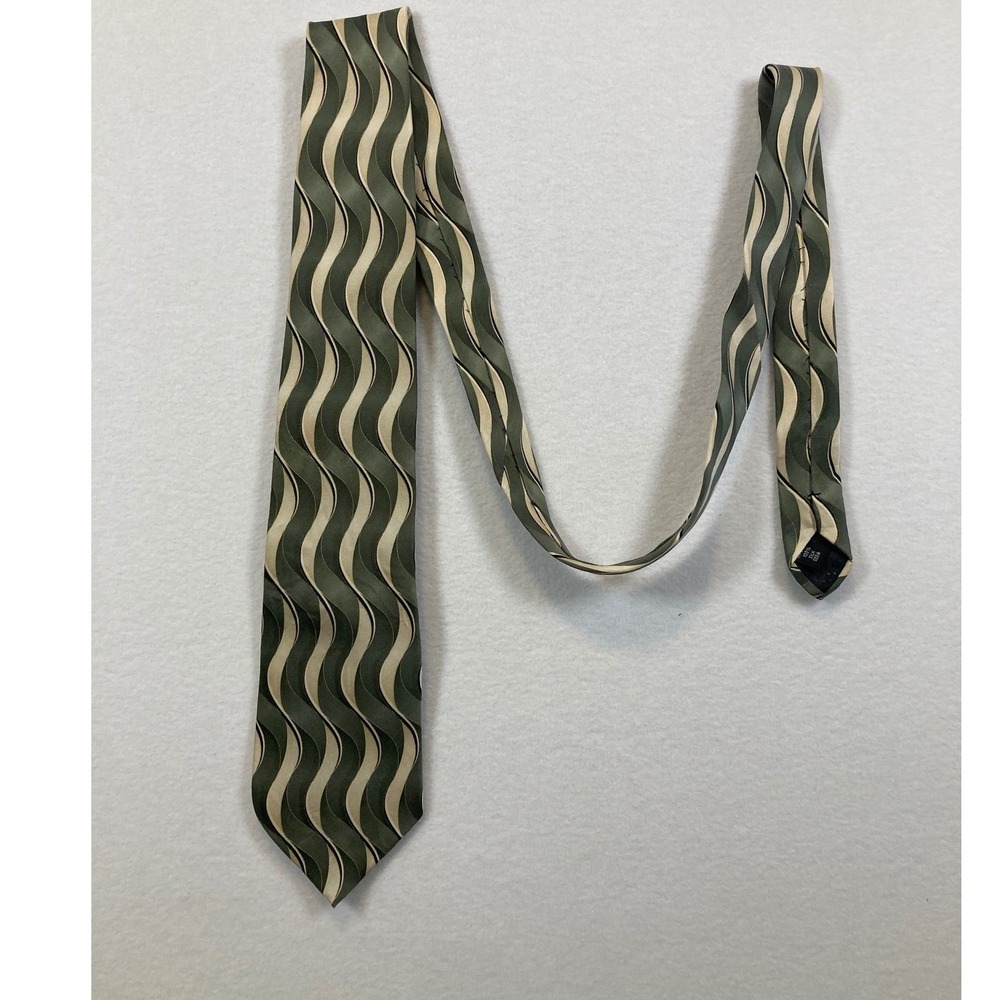 Puritan Silk Tie Mens OS Green‎ Cream Wavy Geometric Stain Resistant